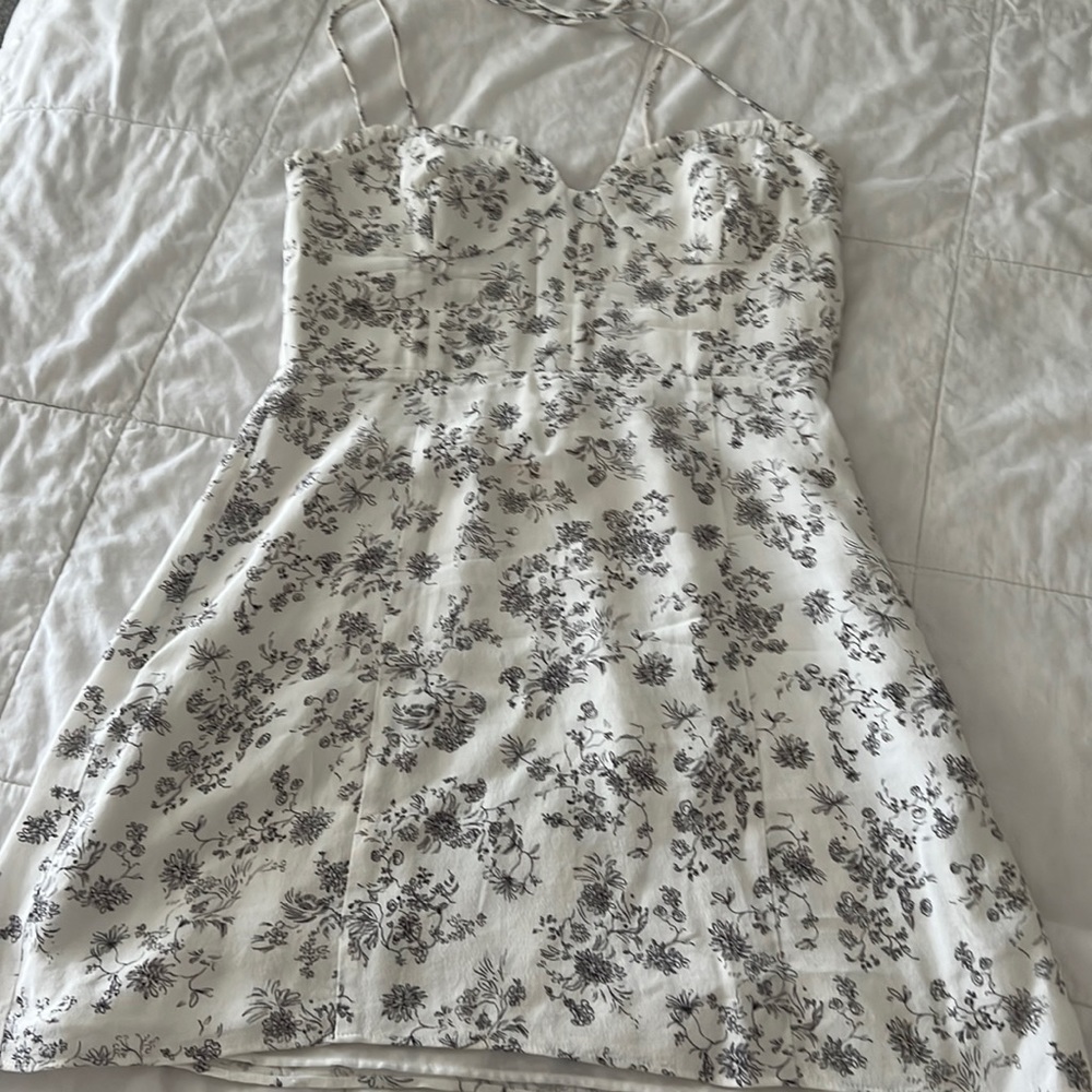 Aritzia Wilfred Fable Dress - Picture 2 of 6